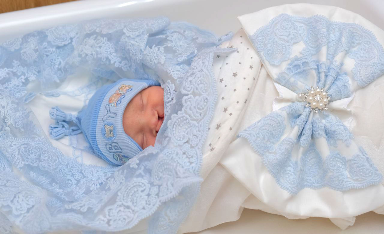 История Динары и Дениса